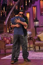 Akshay Kumar, Imran Khan promote Once upon a time in Mumbai Dobara on the sets of Comedy Nights with Kapil in Filmcity on 1st Aug 2013 (66).JPG